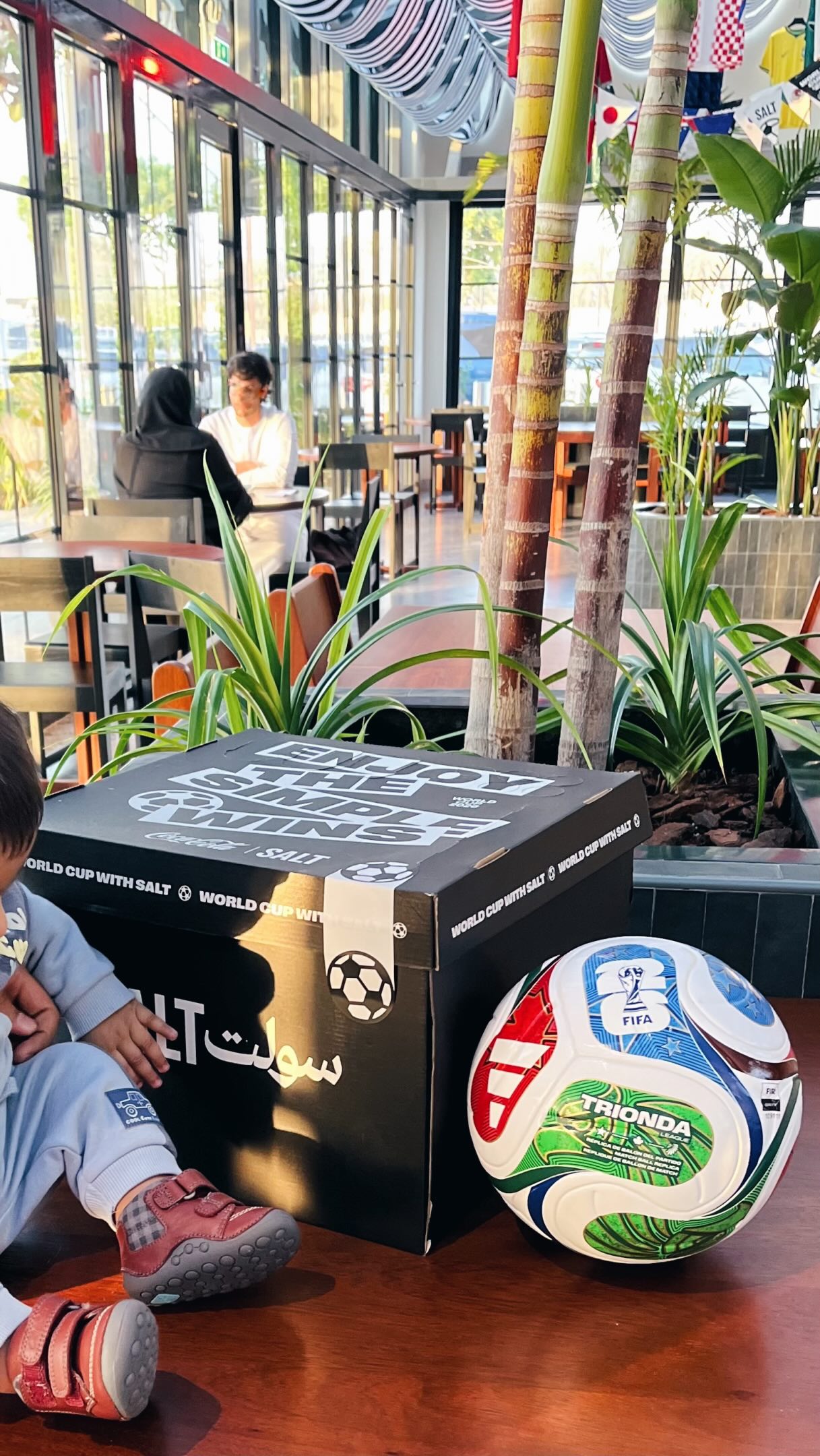 Friends, Football and SALT ⚽️🏆 

The limited edition @findsalt gathering box with a combination of their classic sliders, fries and soft drinks 🍔🍟🥤

Loved how they designed the box with the games too! 
.
.
#fifaworldcup2026 #findsalt #footballtime 
And the champions of the World Cup 2026 will be…